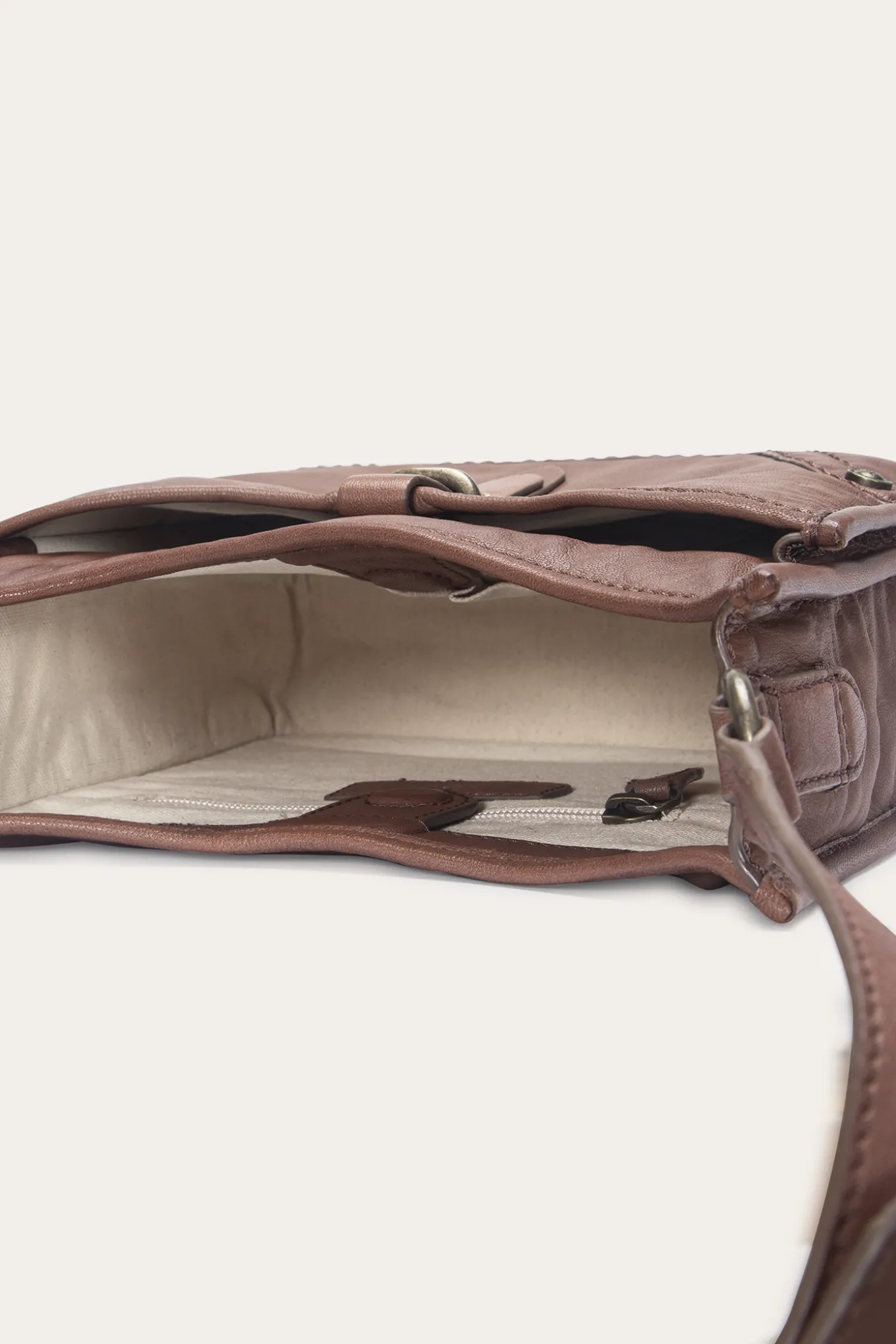 Campus Crossbody