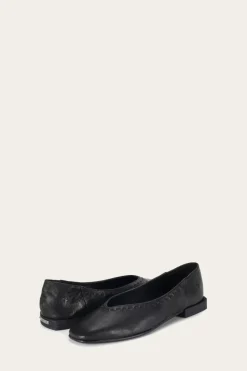 Claire Flat