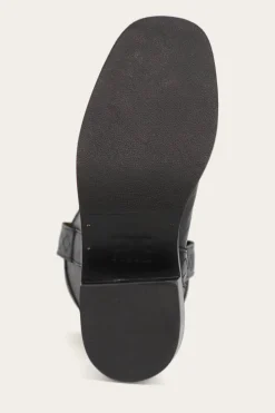 Kate Pull On