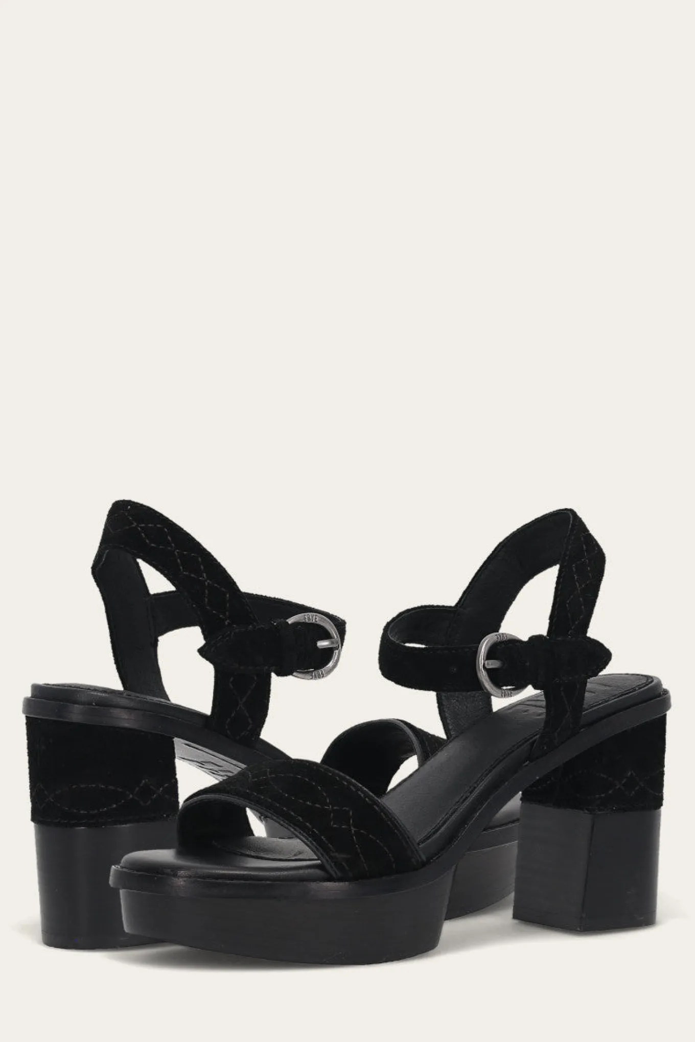 Pipa Woodstock Sandal