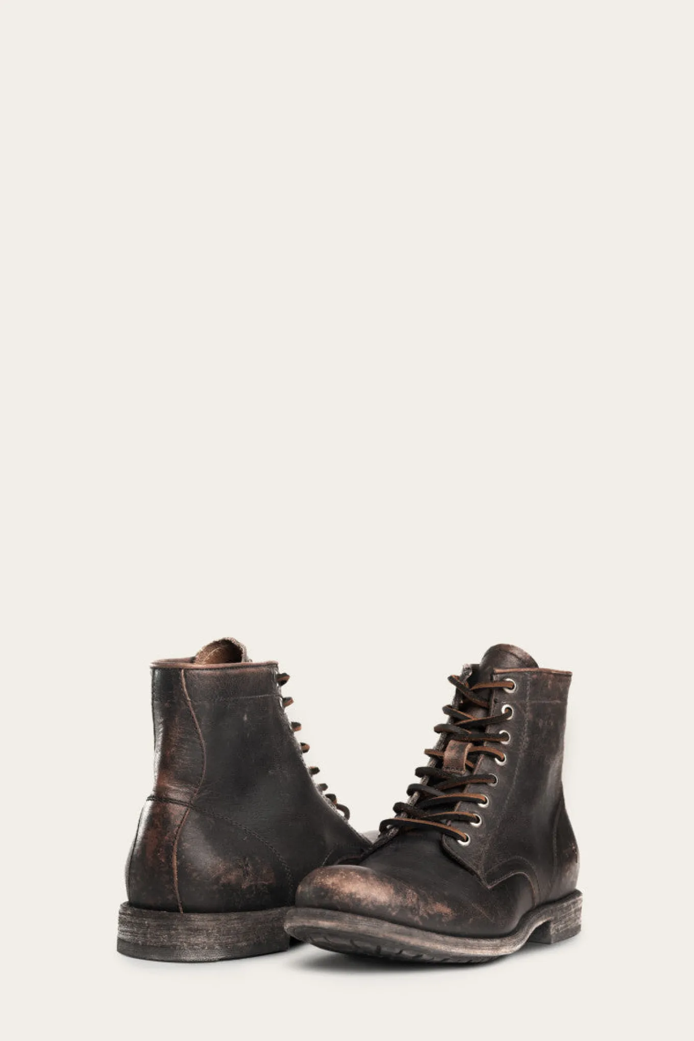 Tyler Lace Up
